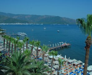 Begonville Beach Hotel 4*