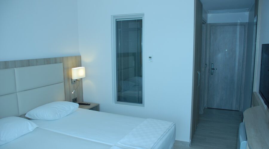 Begonville Beach Hotel 4*
