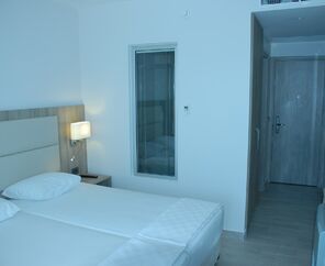 Begonville Beach Hotel 4*
