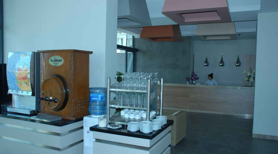 Begonville Beach Hotel 4*