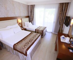 Turunç Resort Hotel 5*