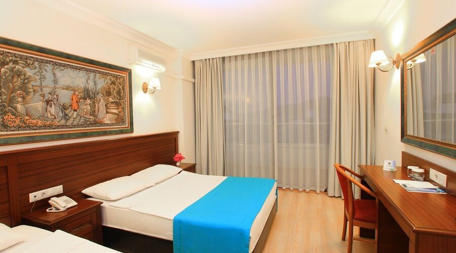Kayamaris Hotel 4*